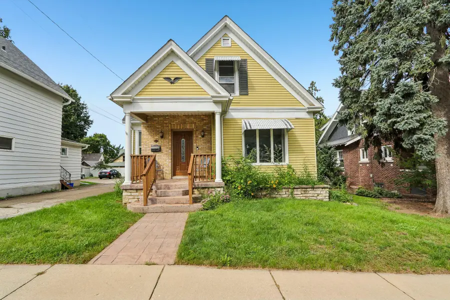 200 W State St, Burlington, WI 53105 - #2