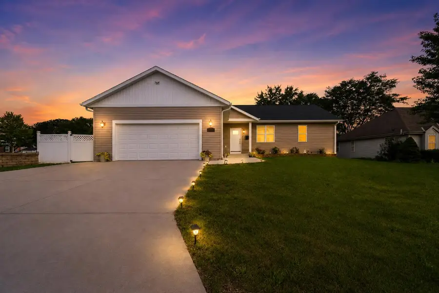 9022 W Stuth Ave, West Allis, WI 53227 - #2
