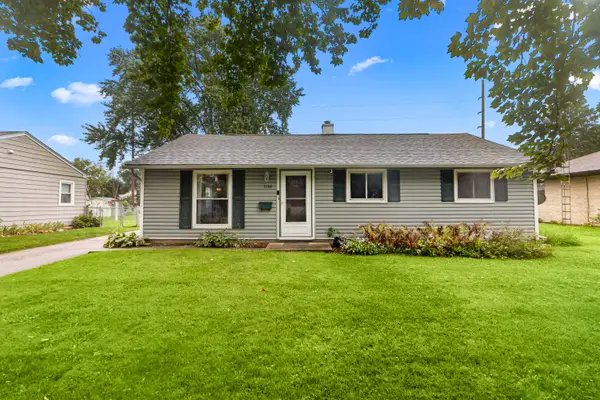1126 E Wisconsin St, Delavan, WI 53115