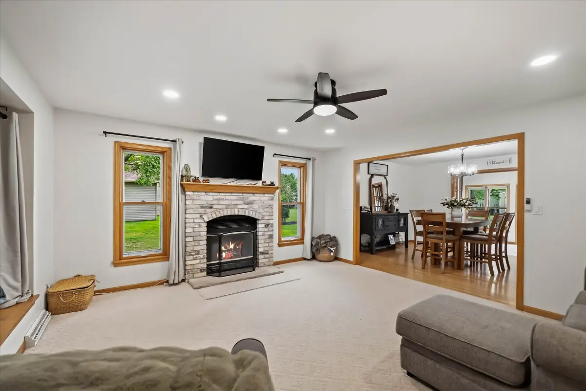 217 Bley Pkwy, Port Washington, WI 53074 - #1