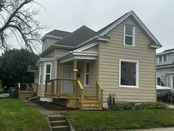 1423 Mehrtens Ave, Sheboygan, WI 53081