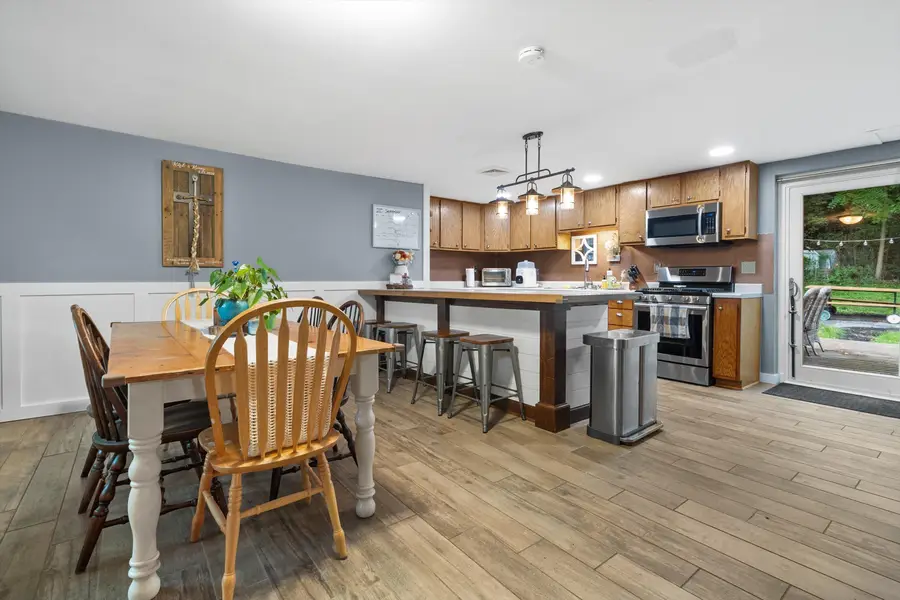 915 Bayview Ave, Twin Lakes, WI 53181 - #2