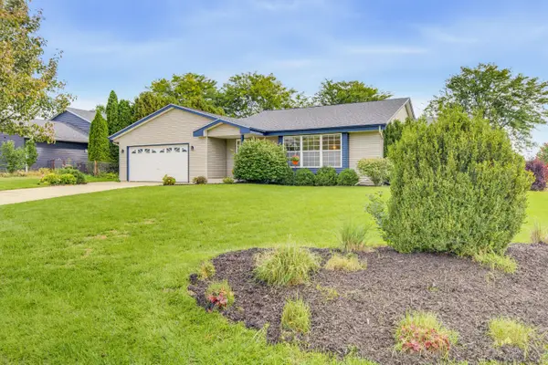 9260 S 44th St, Franklin, WI 53132