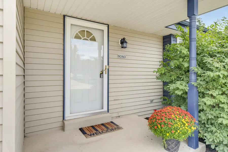 9260 S 44th St, Franklin, WI 53132 - #2