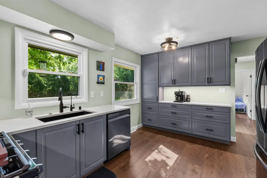 W128N8518 Revere Rd, Menomonee Falls, WI 53051 - #3