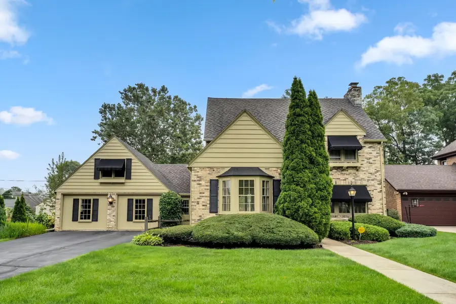 937 Orchard St, Racine, WI 53405 - #2