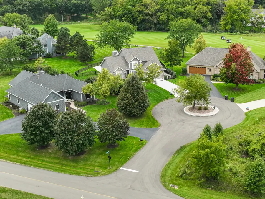 1710 Wales Ct, Geneva, WI 53147 - #2