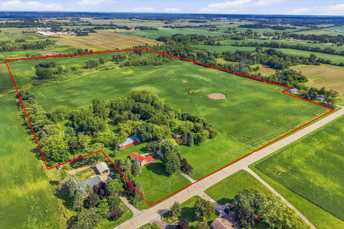 7207 County Highway V, Caledonia, WI 53108 - #1
