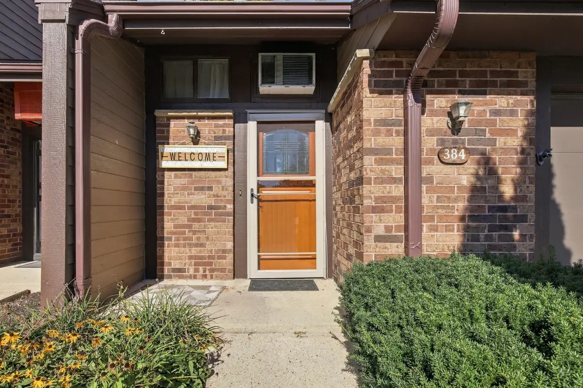 384 S Tower St, Saukville, WI 53080 - #1