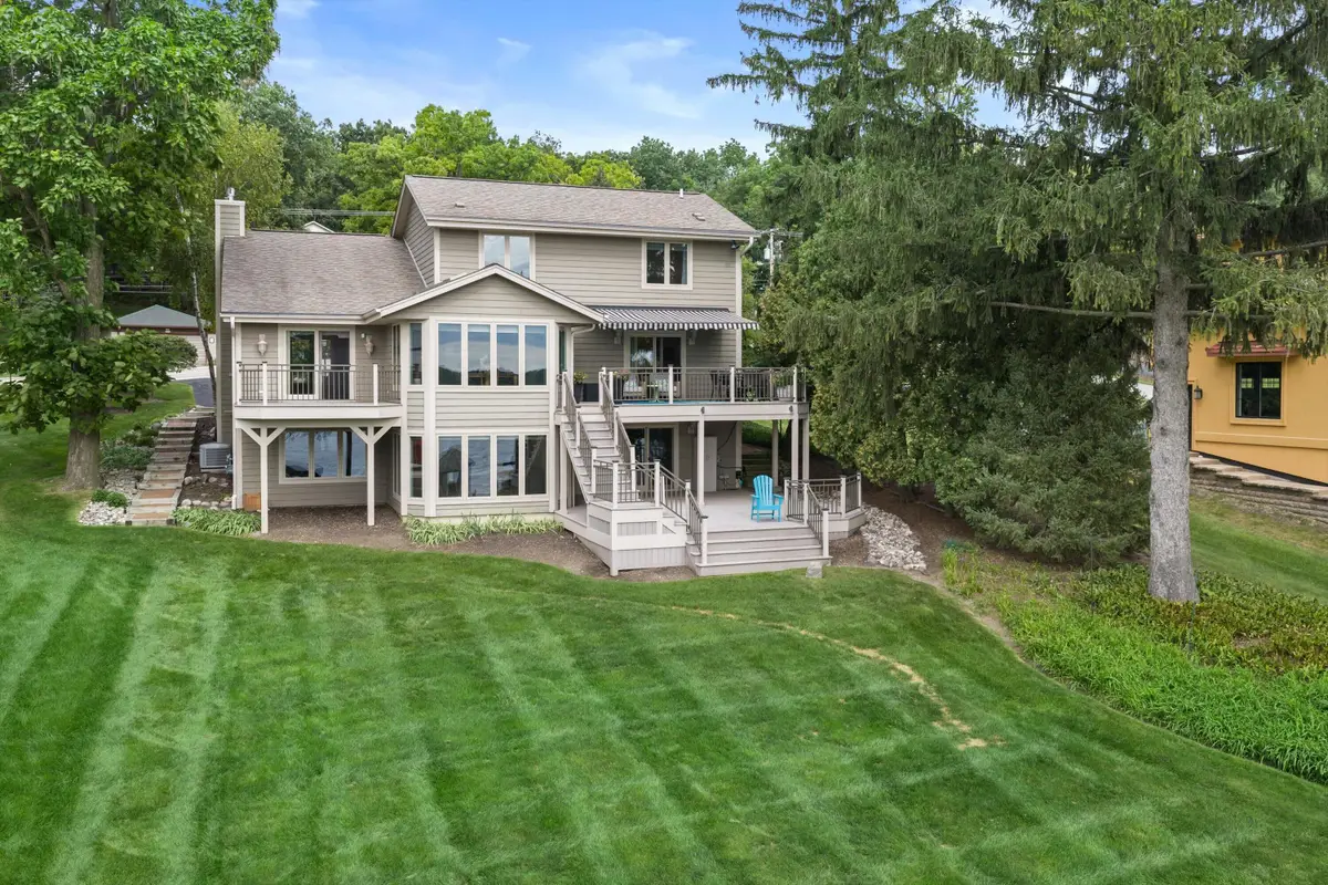 W303N2664 Maple Ave, Delafield, WI 53072 - #1