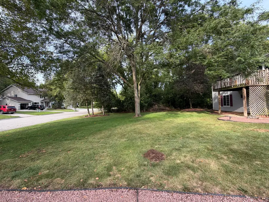 103 Evens Ct, Sheboygan Falls, WI 53085 - #2