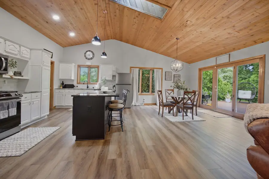 11506 W Janet Ct, Franklin, WI 53132 - #3