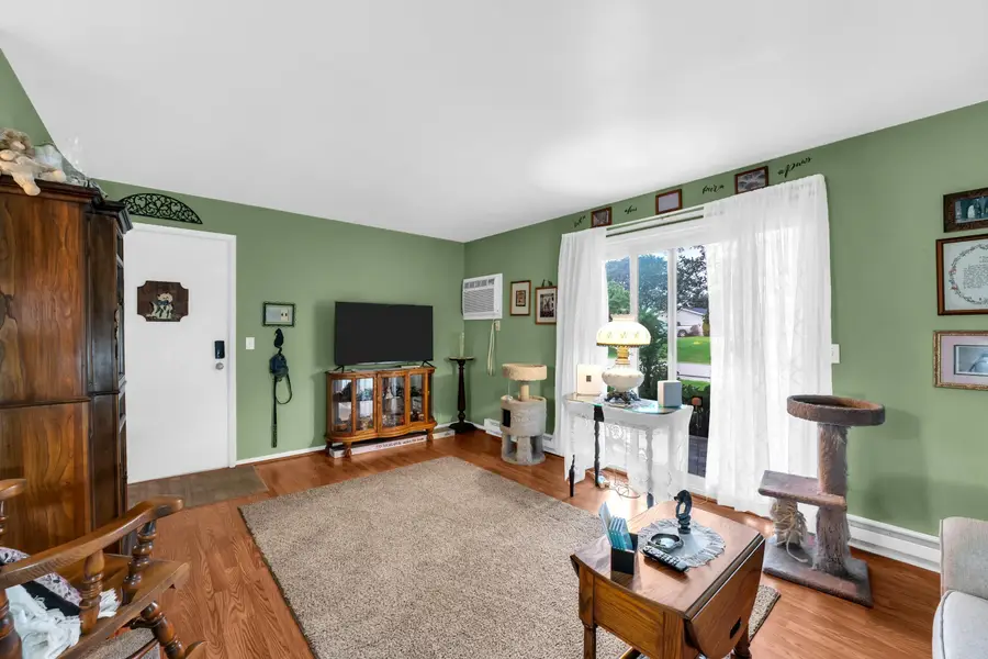 4909 Scotts Way, Caledonia, WI 53402 - #2