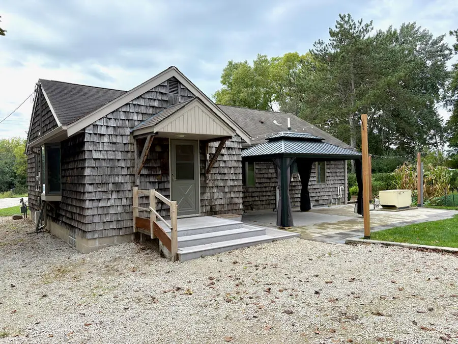 3640 W 7 Mile Rd, Caledonia, WI 53108 - #3