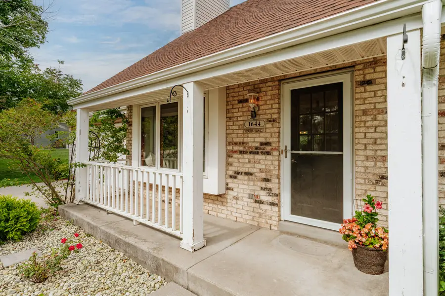 1644 Sherman Ave, South Milwaukee, WI 53172 - #2
