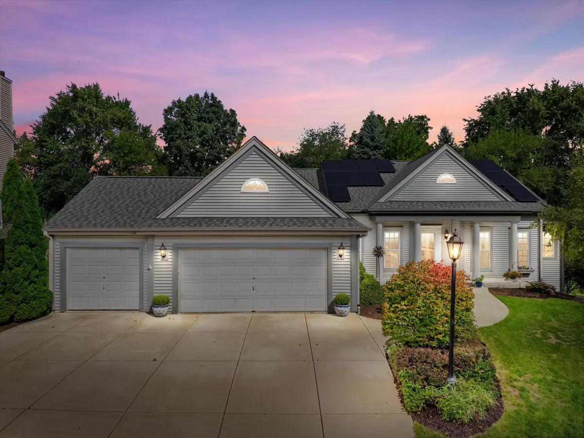 950 River Park Dr, Waukesha, WI 53189 - #1