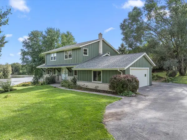 N5454 Crystal Springs Dr, Fredonia, WI 53021