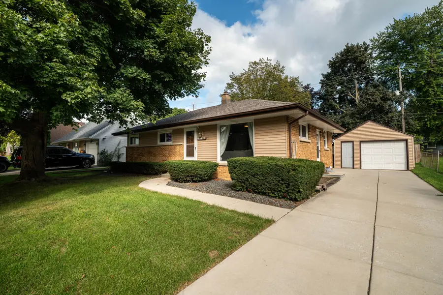 3709 6th Ave, South Milwaukee, WI 53172 - #2