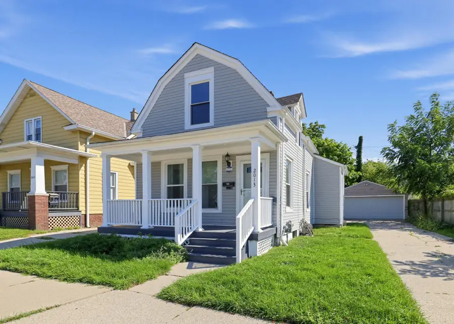 2013 Charles St, Racine, WI 53402 - #2