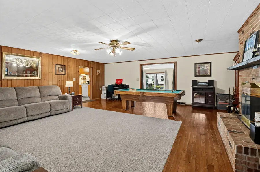 2515 Dombrowski Blvd, Racine, WI 53405 - #3