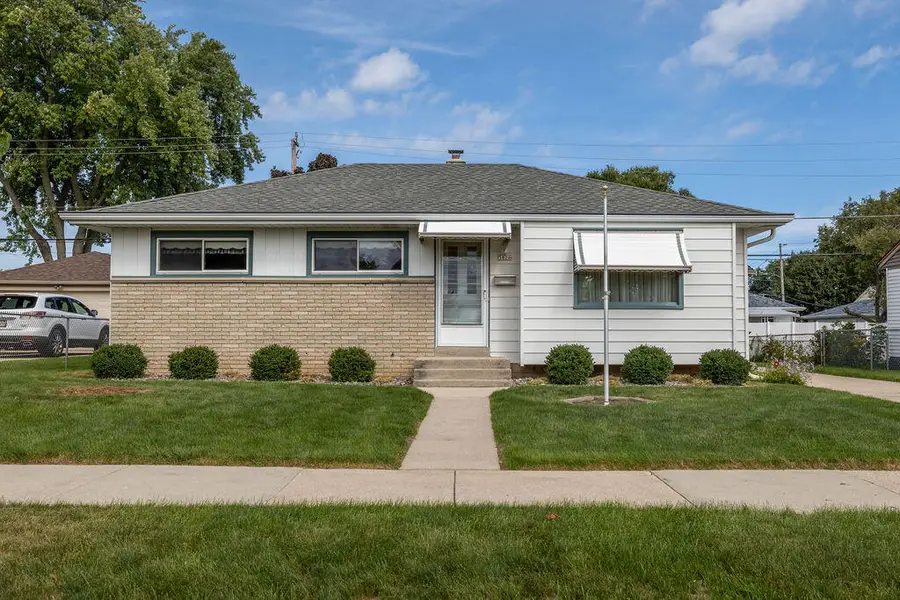 3828 E Van Eimeren Ave, Cudahy, WI 53110 - #2