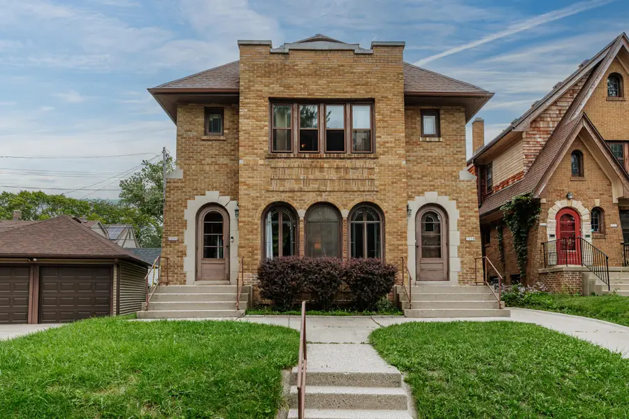 1606 E Newton Ave, Shorewood, WI 53211 - #2