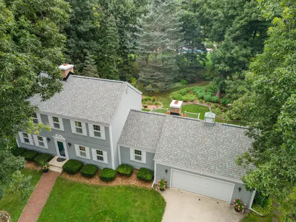 S38W27845 Merriwood Ct, Waukesha, WI 53189