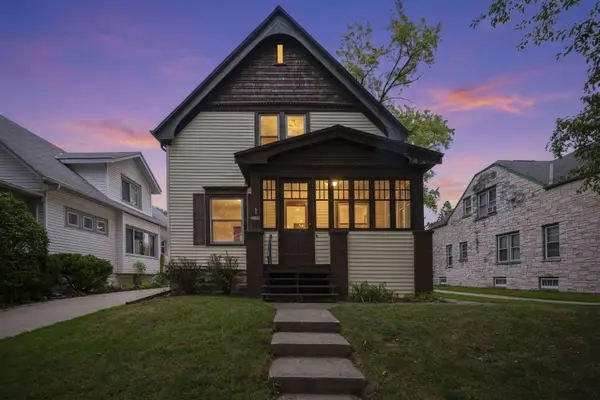 2134 S 84th St, West Allis, WI 53227