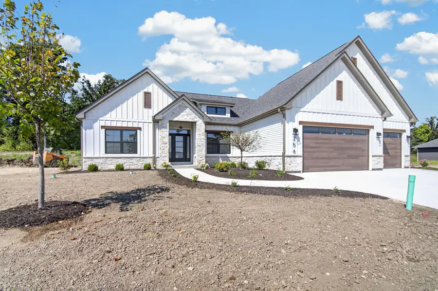 256 Hill Dr, Union Grove, WI 53182 - #2