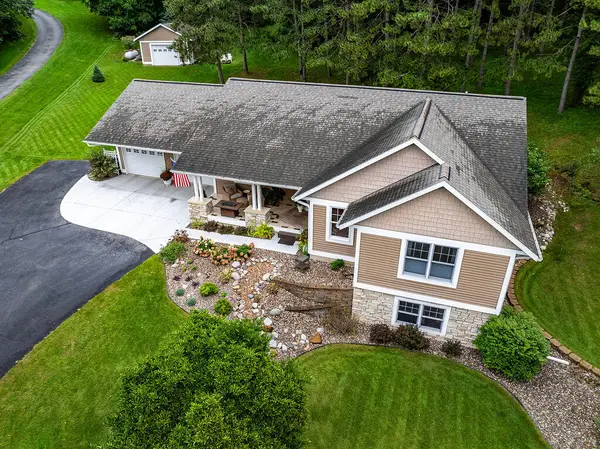 N5540 Moos Rd, Onalaska, WI 54650