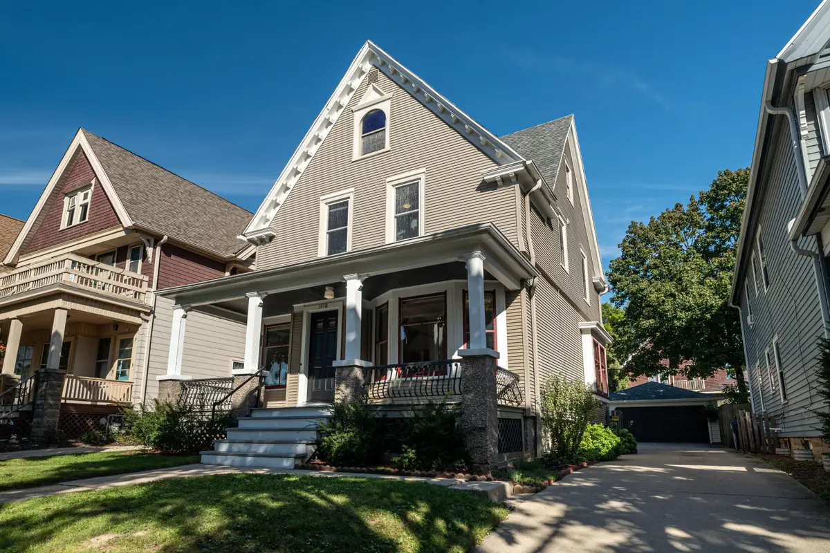 2854 N Murray Ave, Milwaukee, WI 53211 - #1