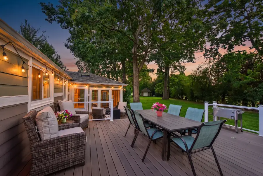 14707 W Gatewood Ct, New Berlin, WI 53151 - #2