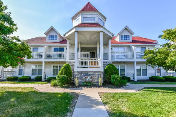 2226 Landings Ln, Delavan, WI 53115