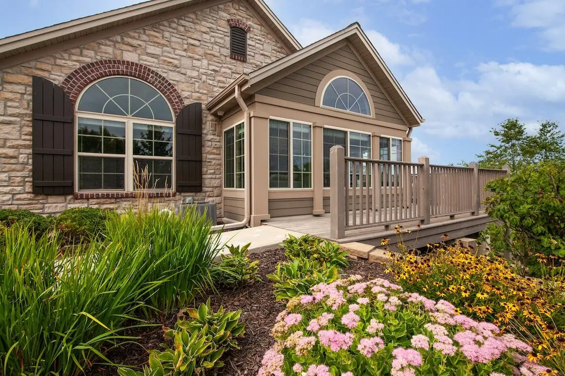 N50W25074 William Dr, Sussex, WI 53072 - #1