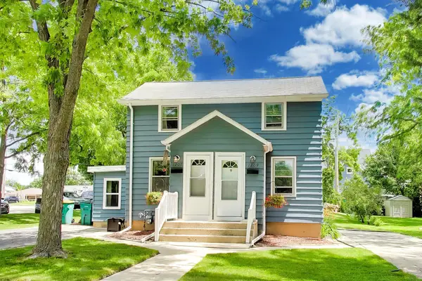 1207 Vine St, Union Grove, WI 53182