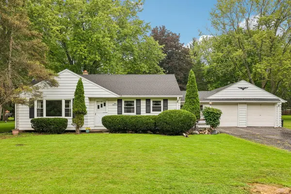 N68W29376 Hartling Rd, Merton, WI 53029