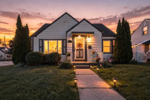 6501 W Arthur Ave, West Allis, WI 53219