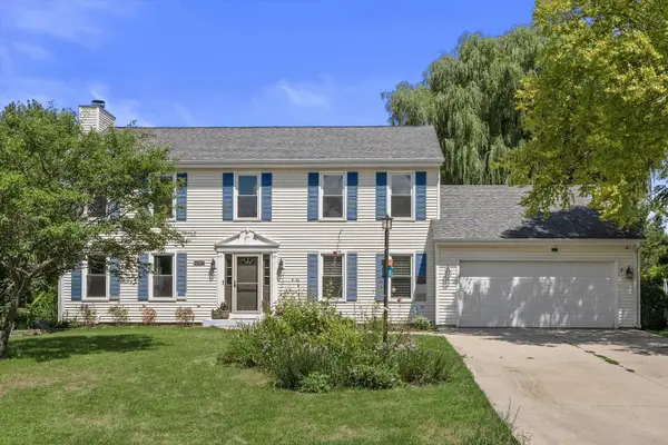 7115 Joy Marie Ln, Waterford, WI 53185