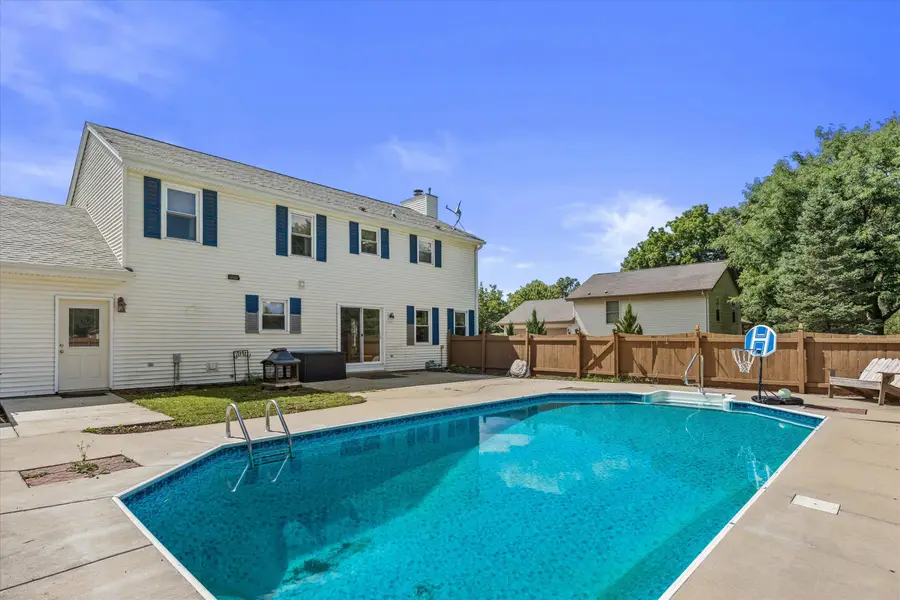 7115 Joy Marie Ln, Waterford, WI 53185 - #3