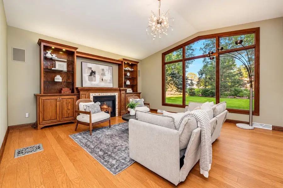 1150 Red Barn Ln, Elm Grove, WI 53122 - #2