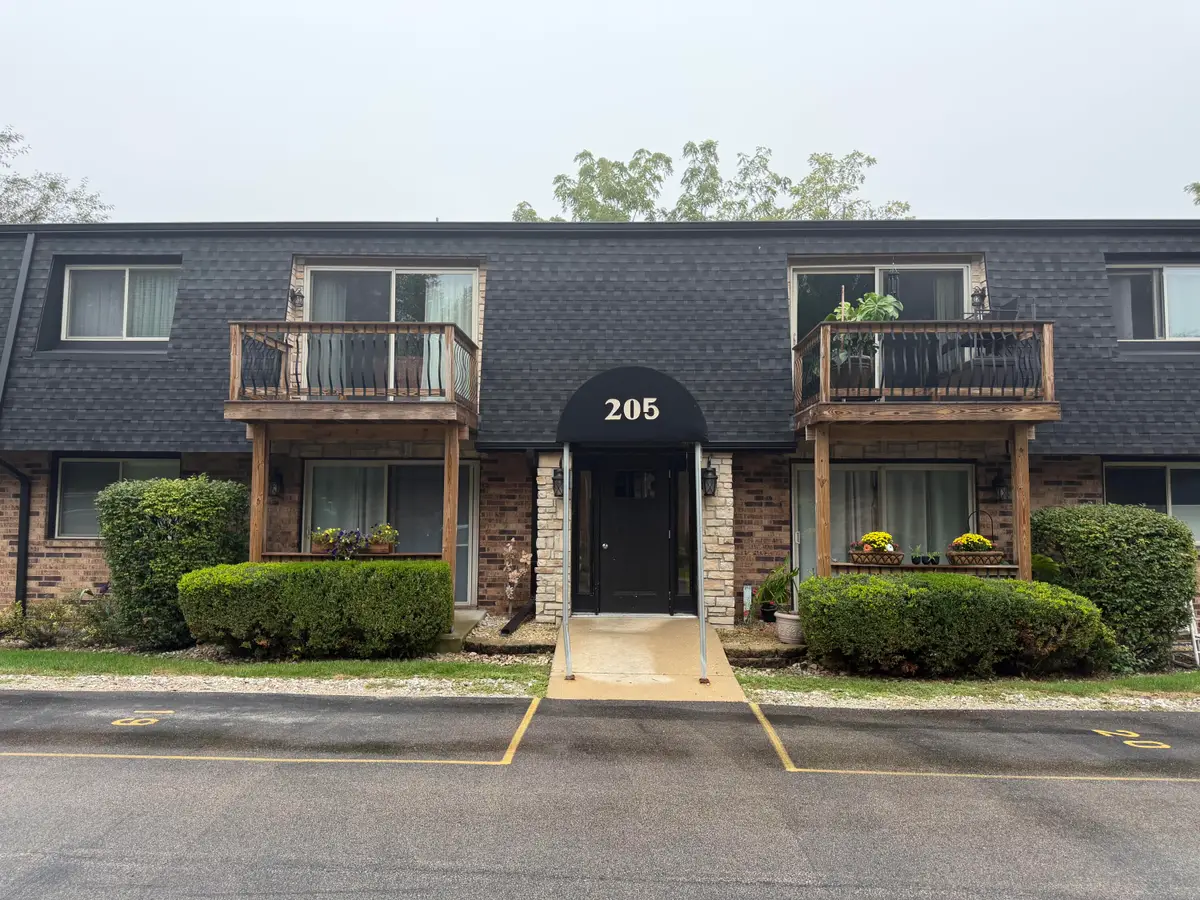 205 Williams St, Williams Bay, WI 53191 - #1
