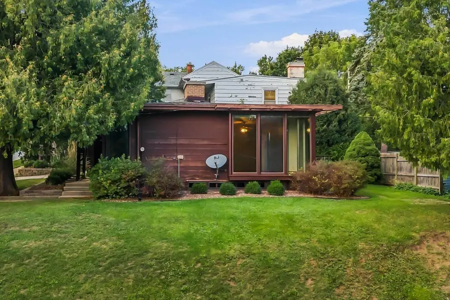 404 N Milwaukee St, Port Washington, WI 53074 - #2