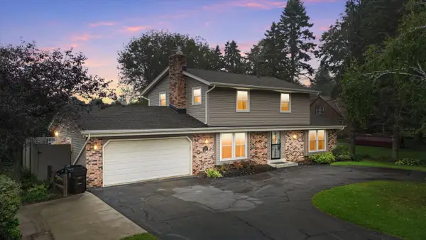 5211 Charles St, Caledonia, WI 53402