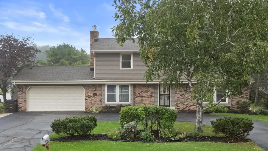5211 Charles St, Caledonia, WI 53402 - #2