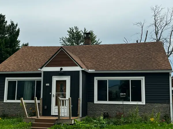 340 Maple Ave, Juneau, WI 53039