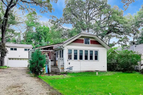 24706 69th Pl, Paddock Lake, WI 53168