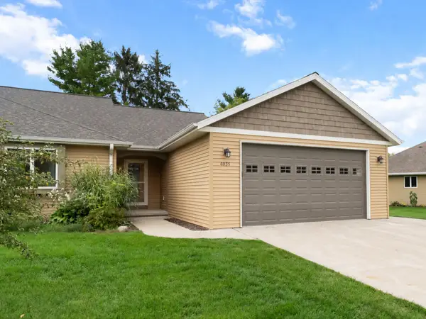 4035 Spring Ct, Sheboygan, WI 53083
