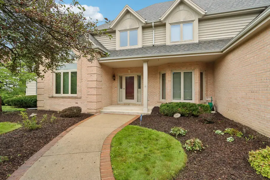 3590 Nassau Dr, Brookfield, WI 53045 - #3