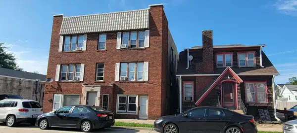 512 16th St, Racine, WI 53403