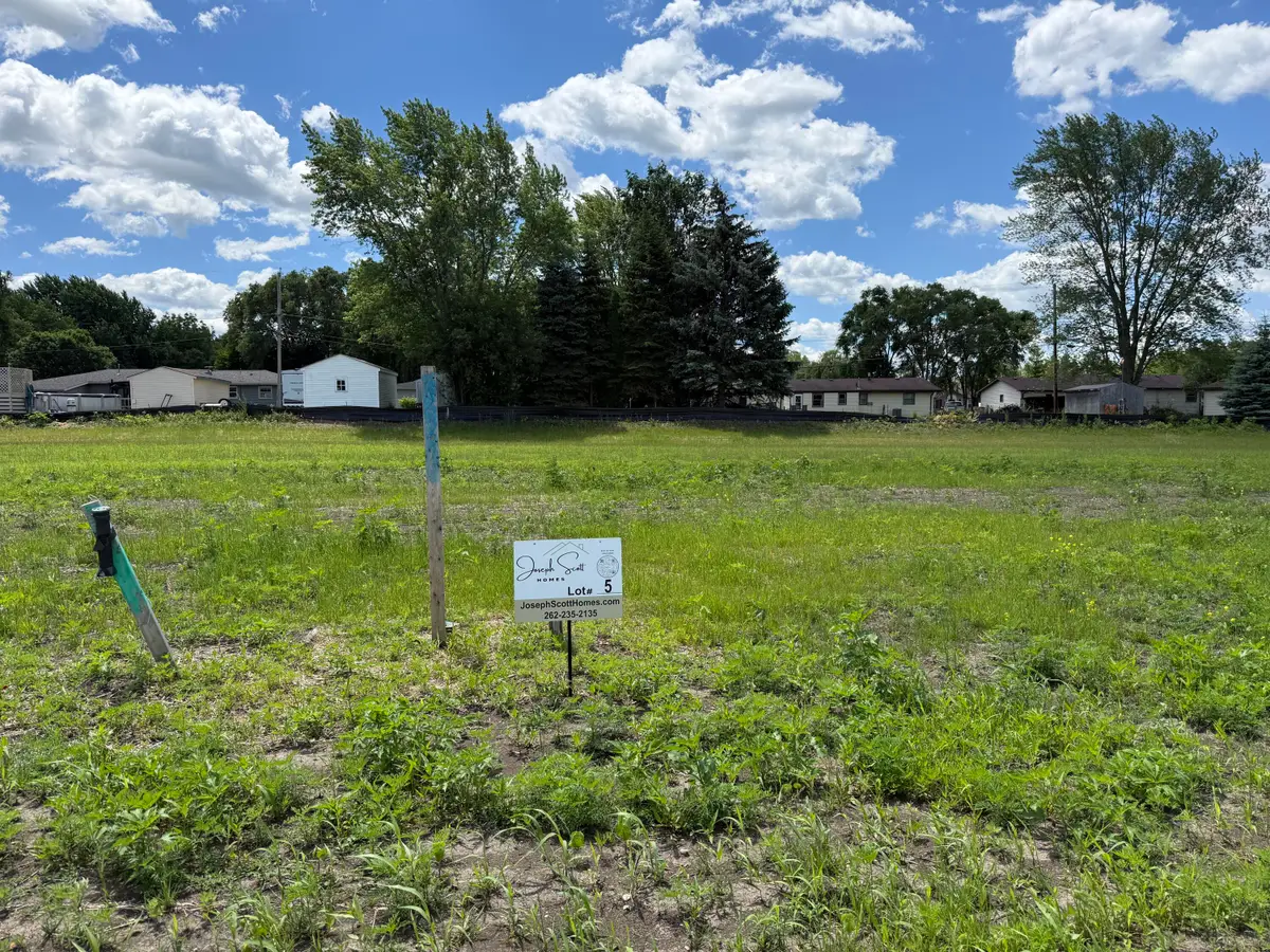 Lt5 90th Ct, Kenosha, WI 53142 - #1